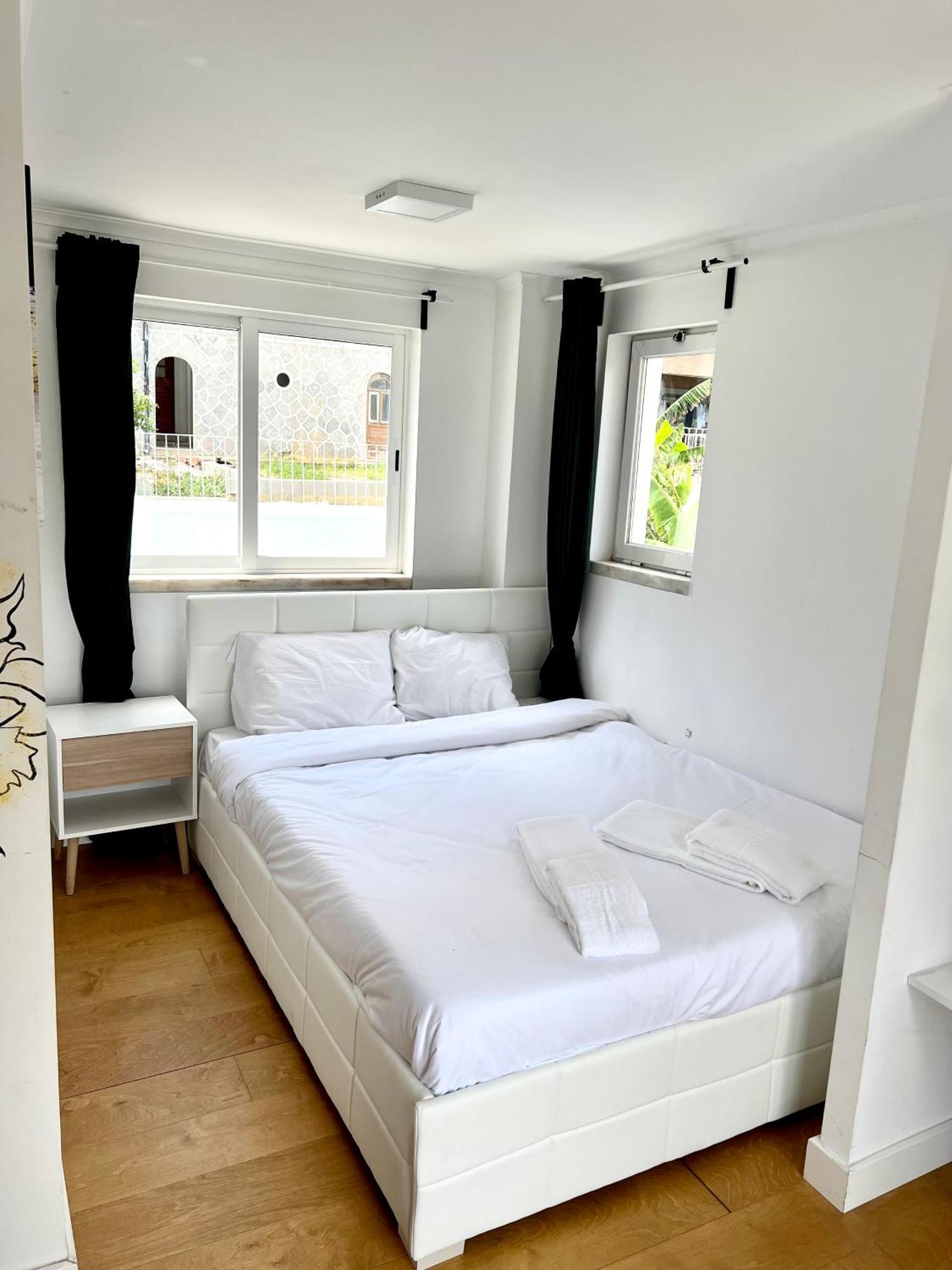 Oeiras Beach Guest House Eksteriør billede